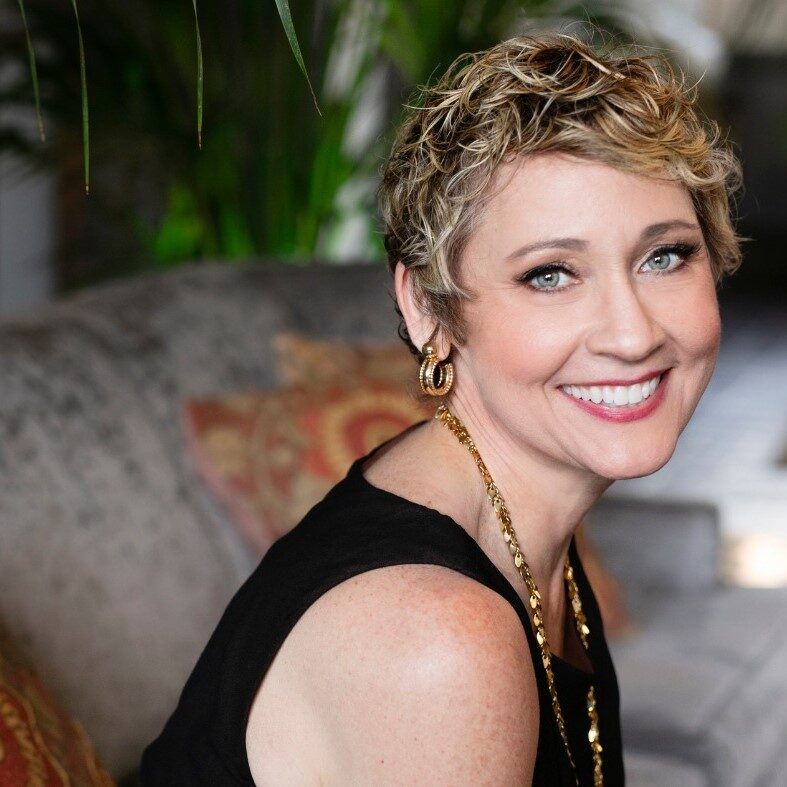 Dr. Lisa Cooney Dr. Lisa Cooney